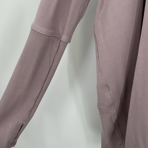 Lululemon Back In Action Wrap Smoky Blush - Picture 5 of 8